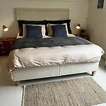 Sjarmerende Og Solrikt Hus Naer Strender Pa Holiday home *
