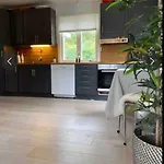 Sjarmerende Og Solrikt Hus Naer Strender Pa Fevik
