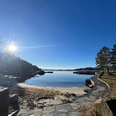 בית נופש Sjarmerende Og Solrikt Hus Naer Strender Pa Fevik