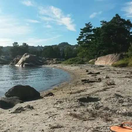 Sjarmerende Og Solrikt Hus Naer Strender Pa