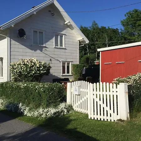 Holiday home Sjarmerende Og Solrikt Hus Naer Strender Pa *